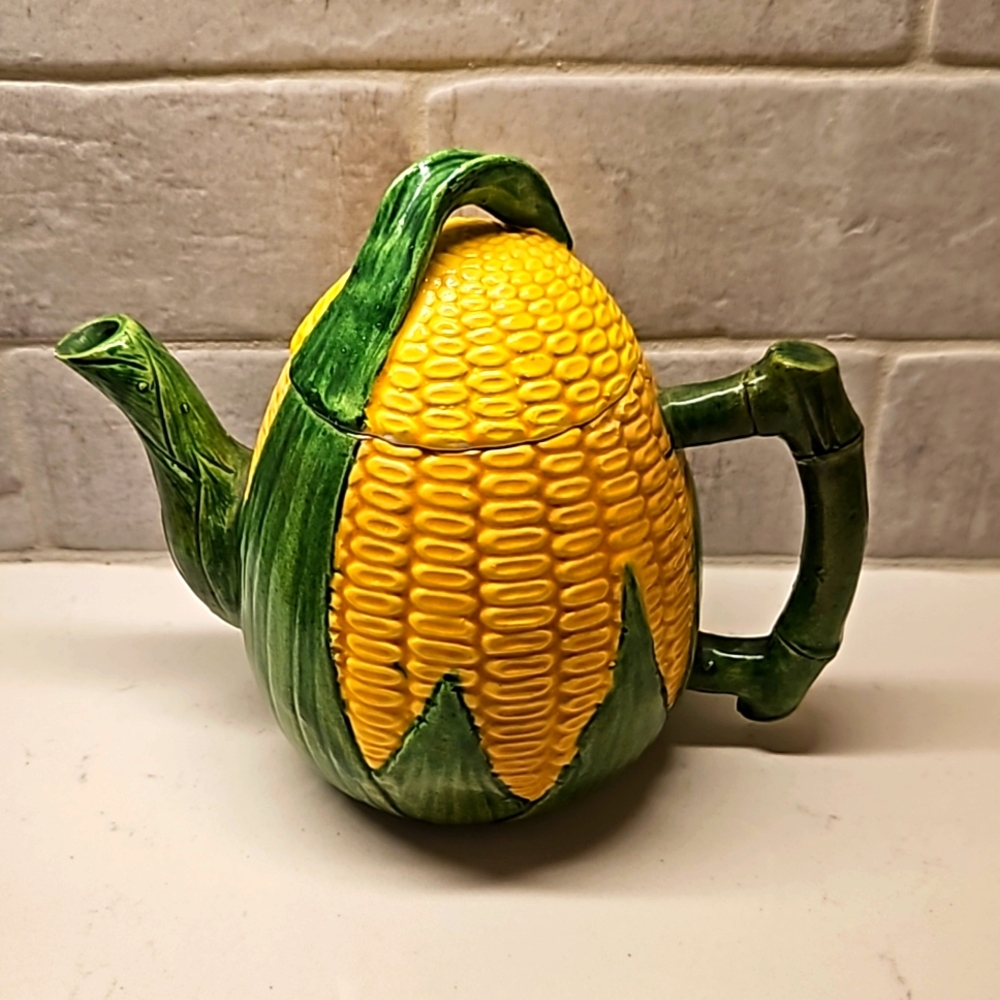 Teapot, Corn on the Cob
